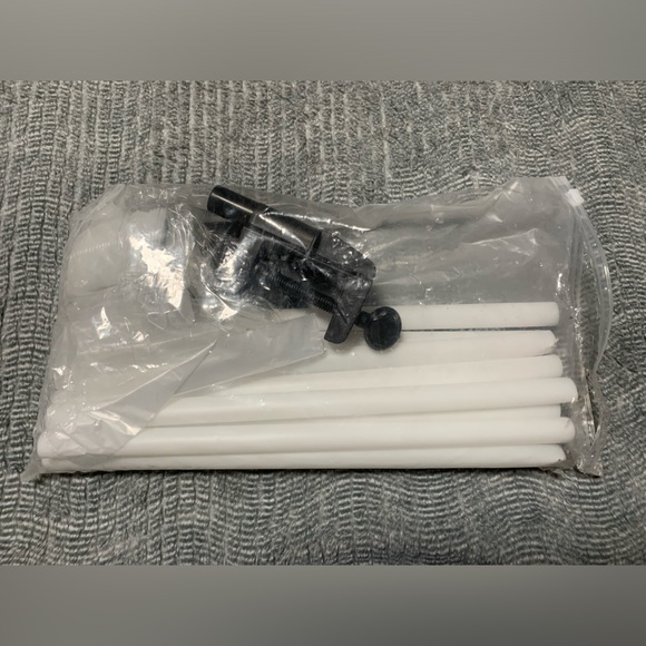 3/$20 Multifunction Party Balloon Arch Kit - Picture 2 of 8